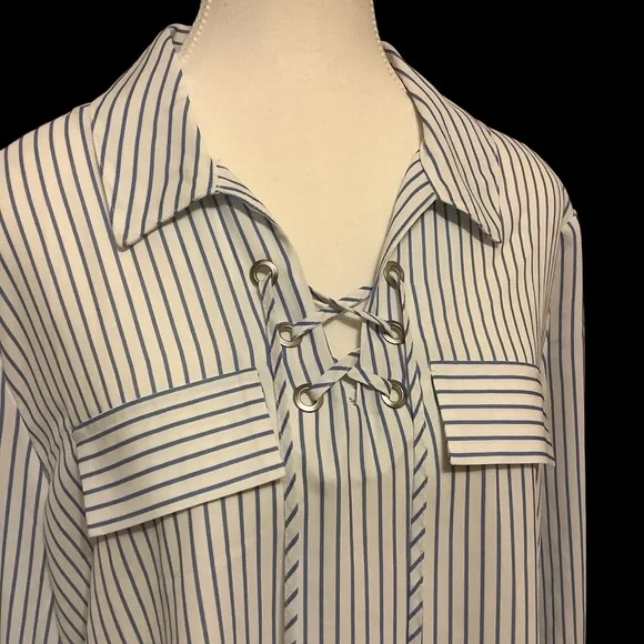 RICKI’S LONG SLEEVE WHITE & BLUE STRIPED LACE-UP BLOUSE/ Size 14 - Picture 4 of 12
